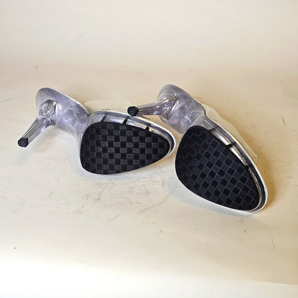 Karo's Shoes 5 inch clear mules. Size 9 wide - Picture 6 of 6